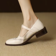 Sarah | Classic Mary Jane Footwear