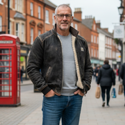 Warm and fluffy vintage jacket in soft leather.